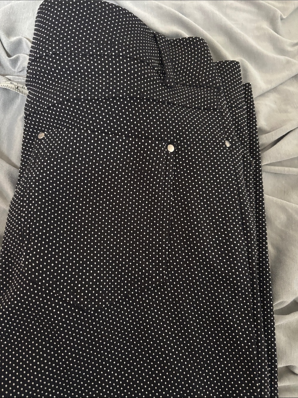 89th & Madison Black Skinny Pants - Picture 5 of 5